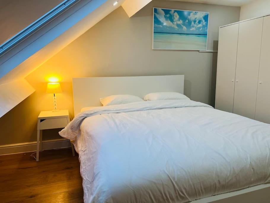 Peaceful Home Close To Airport With Parking Steenokkerzeel Exterior foto